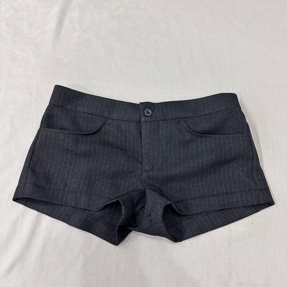 Italian gray pinstripe suit set. - Picture 3 of 3